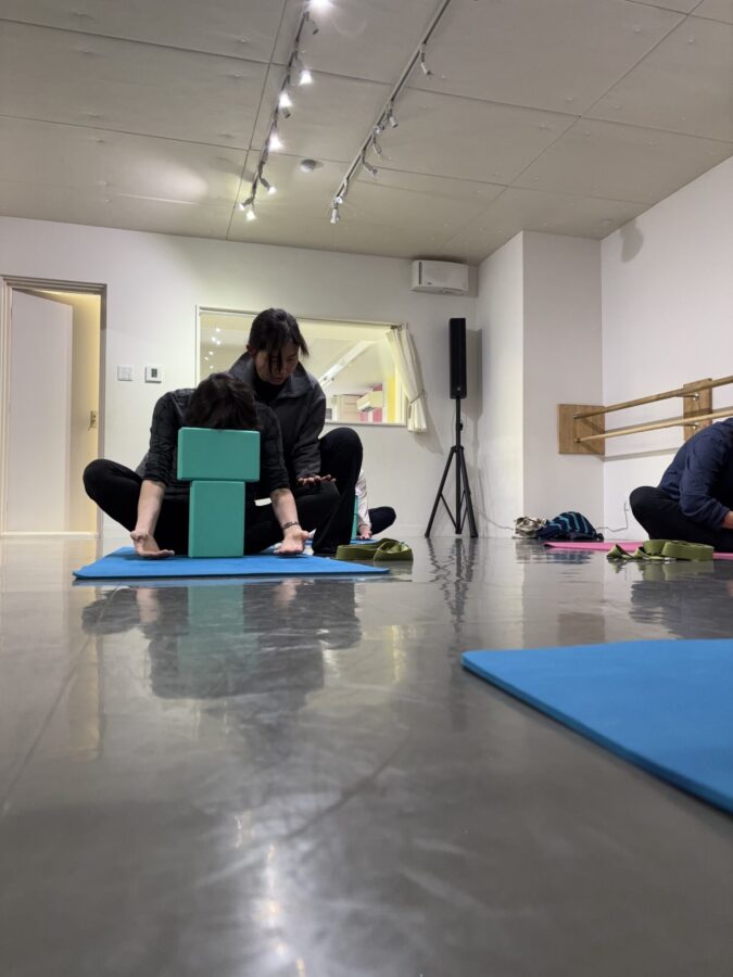 Đừng phụ thuộc hoàn toàn vào người hướng dẫn yoga! 4 IMG 6564
